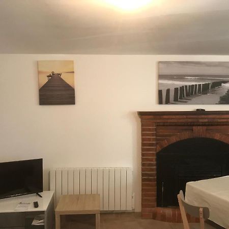 Hébergements situés à 6 kms du Mont Saint Michel Tanis Esterno foto